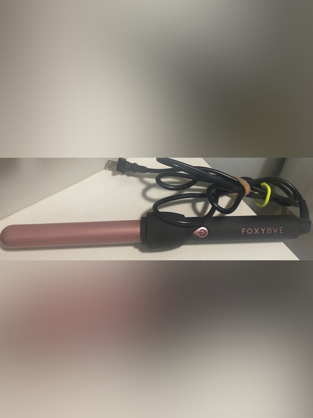 Foxybae 25mm Curling Wand Rose Gold Barrel  Model BLK-25CRL  EUC